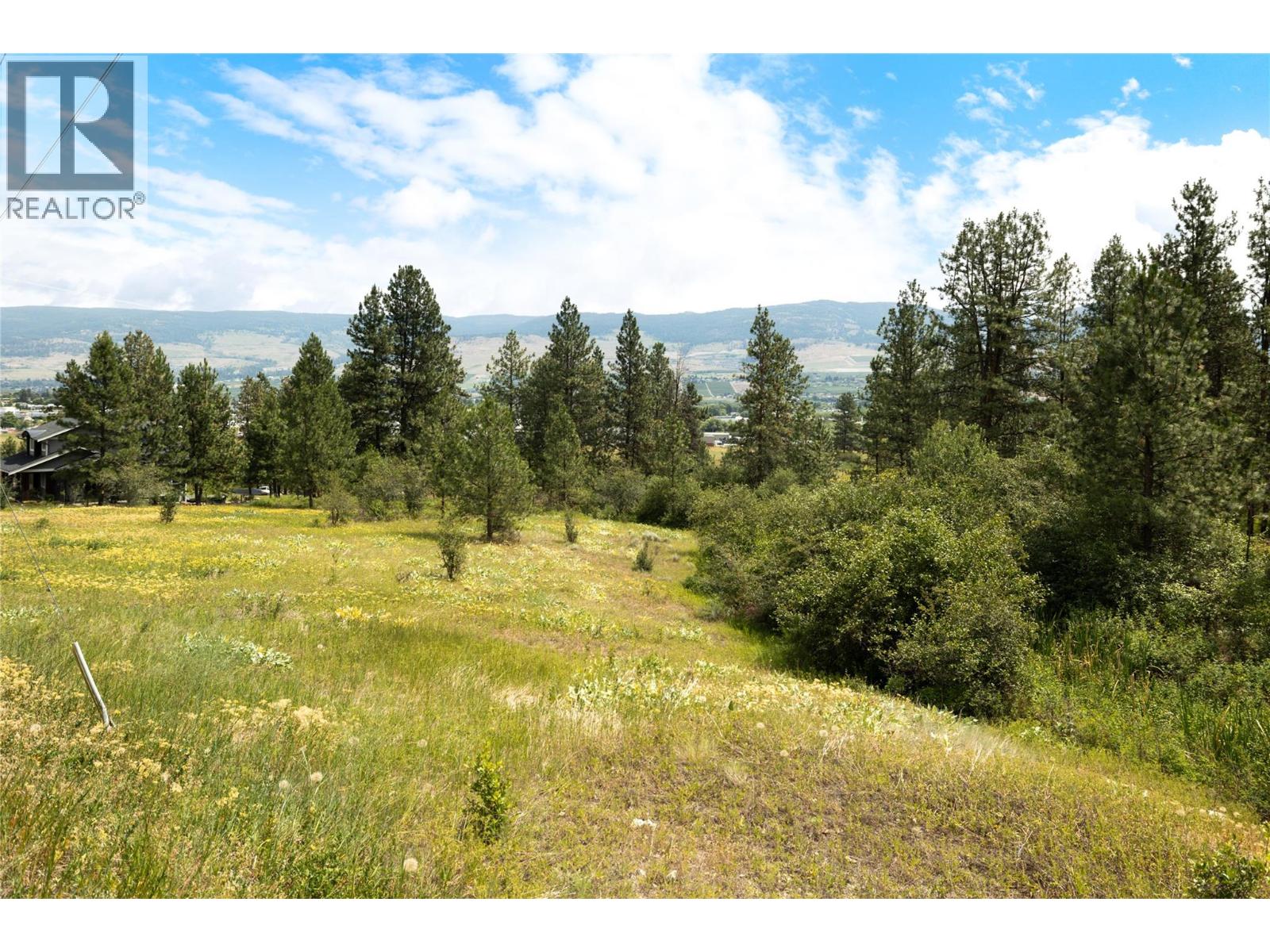 2705 Longhill Road, Kelowna, British Columbia  V1V 2G5 - Photo 5 - 10379777