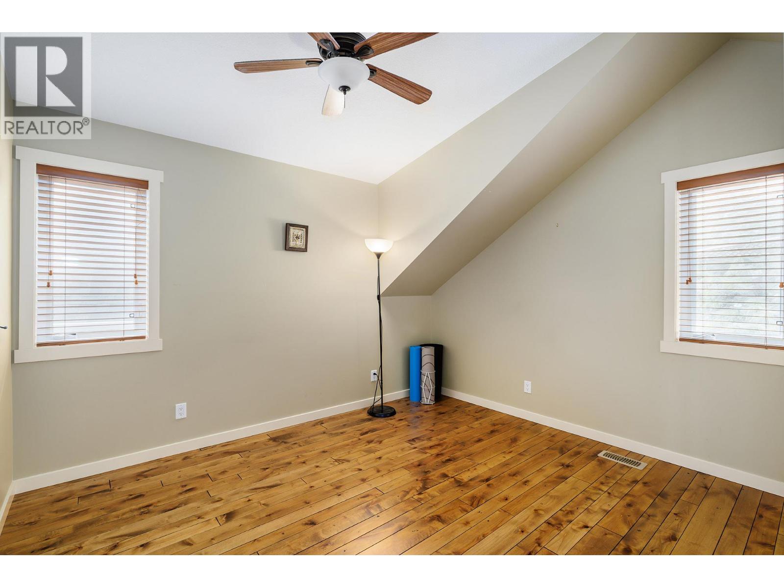 6930 Barcelona Drive, Kelowna, British Columbia  V1Z 3R8 - Photo 12 - 10379211