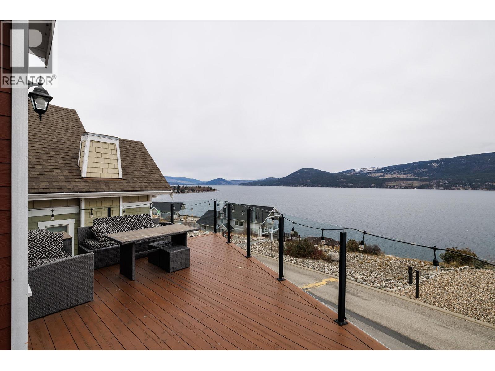 6930 Barcelona Drive, Kelowna, British Columbia  V1Z 3R8 - Photo 15 - 10379211