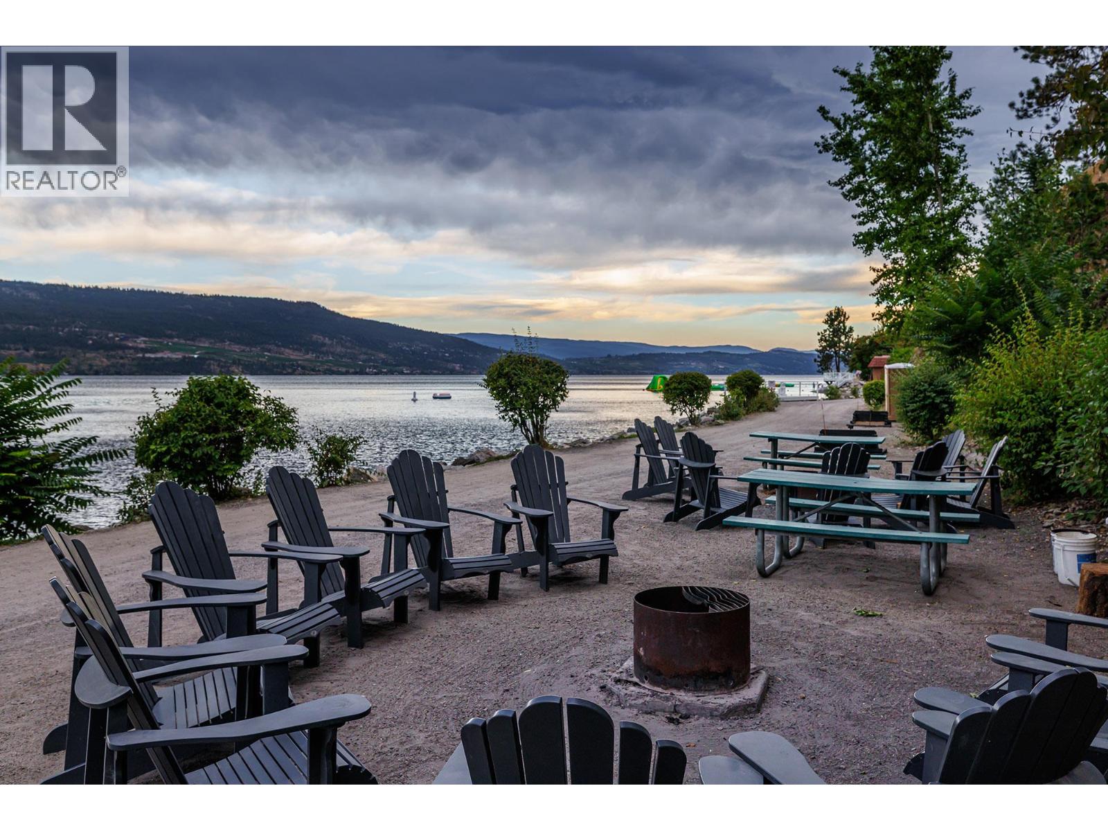6930 Barcelona Drive, Kelowna, British Columbia  V1Z 3R8 - Photo 23 - 10379211