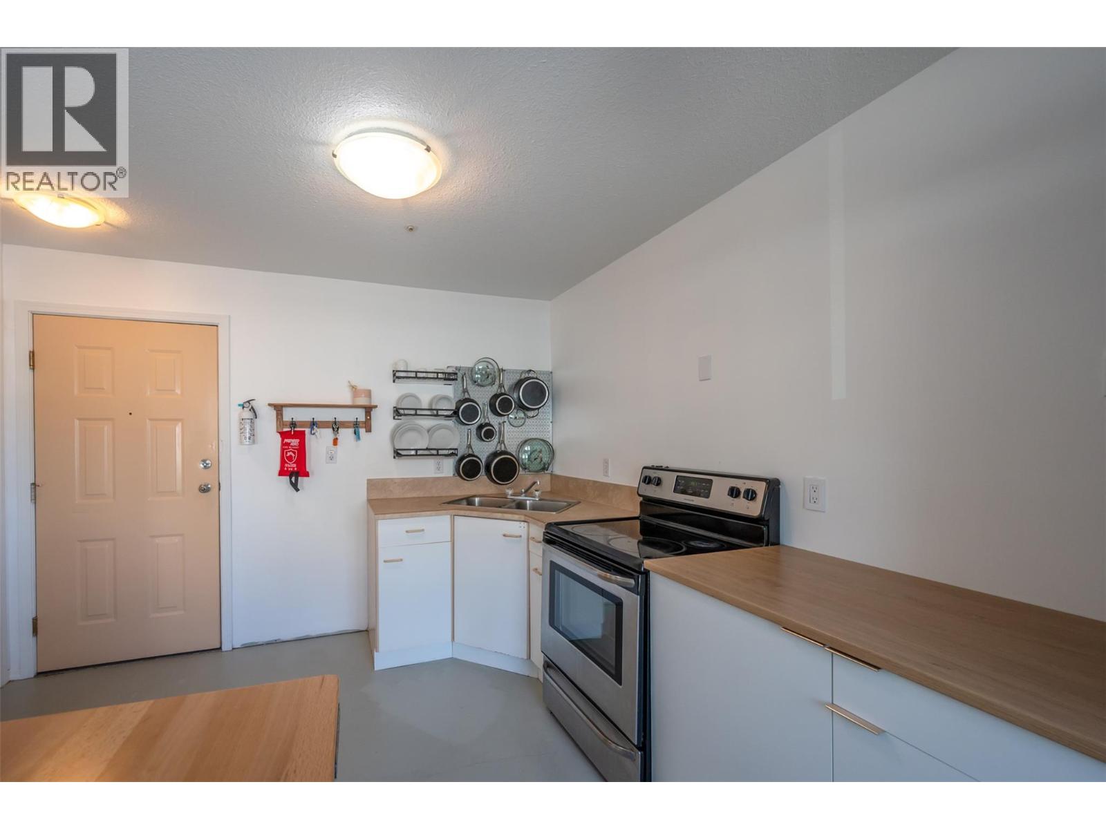 1135 Main Street Unit# 3, Okanagan Falls, British Columbia  V0H 1R4 - Photo 12 - 10379957