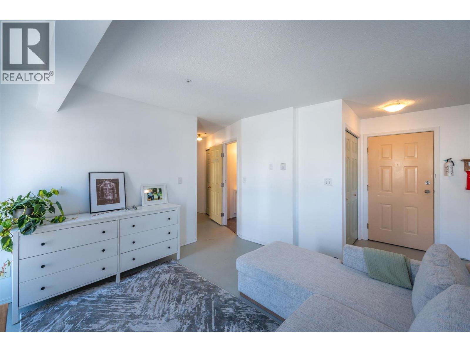 1135 Main Street Unit# 3, Okanagan Falls, British Columbia  V0H 1R4 - Photo 18 - 10379957