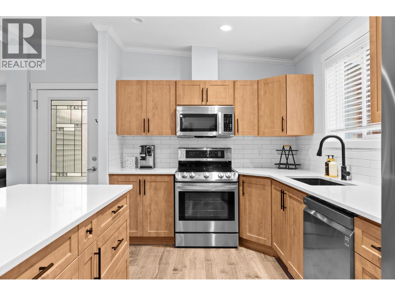 1835 Nancee Way Court Unit# 35, West Kelowna, British Columbia  V1Z 4C1 - Photo 3 - 10379703