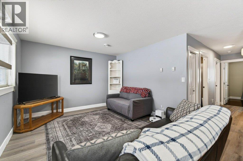 660 20 Street Ne Unit# 1, Salmon Arm, British Columbia  V1E 2K9 - Photo 35 - 10379349