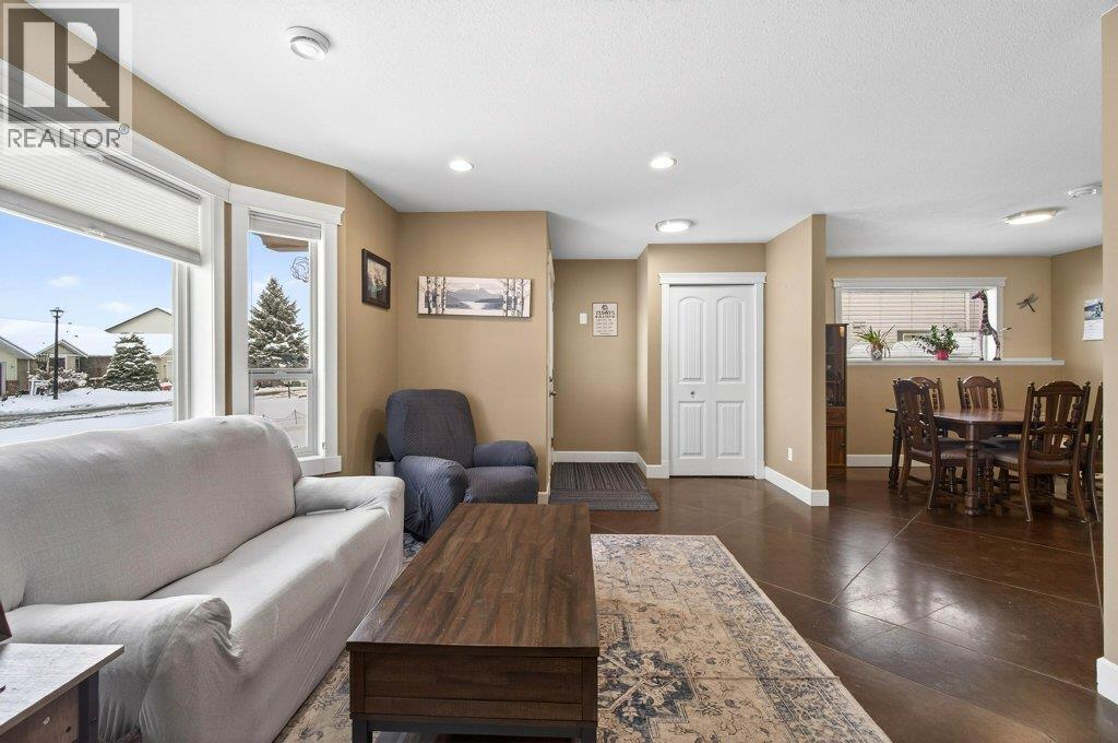 660 20 Street Ne Unit# 1, Salmon Arm, British Columbia  V1E 2K9 - Photo 7 - 10379349