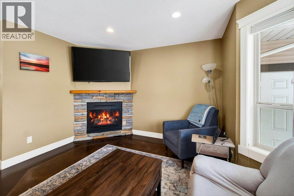660 20 Street Ne Unit# 1, Salmon Arm, British Columbia  V1E 2K9 - Photo 8 - 10379349