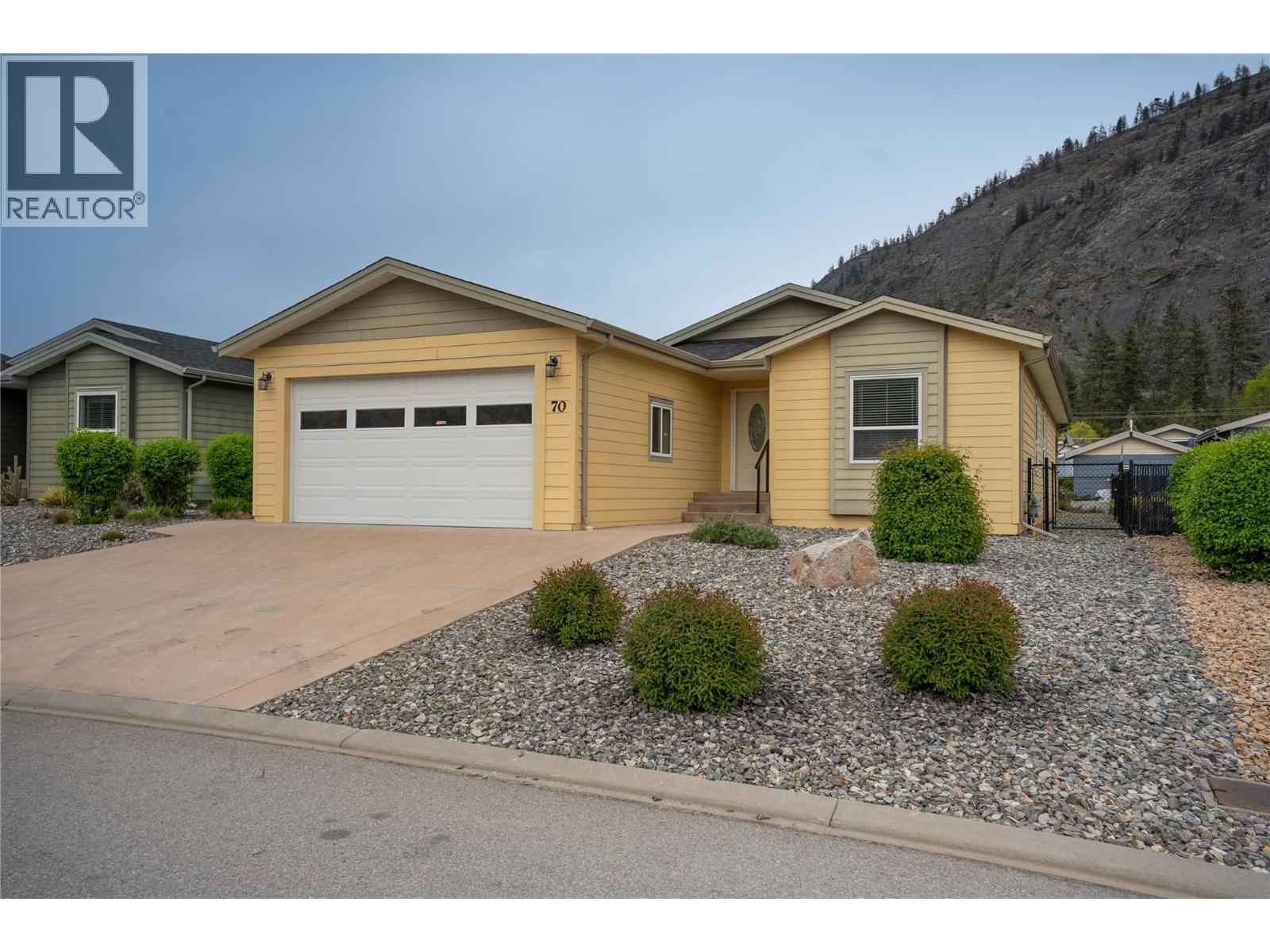 8300 Gallagher Lake Frontage Road Unit# 70, Oliver, British Columbia  V0H 1T0 - Photo 1 - 10379947