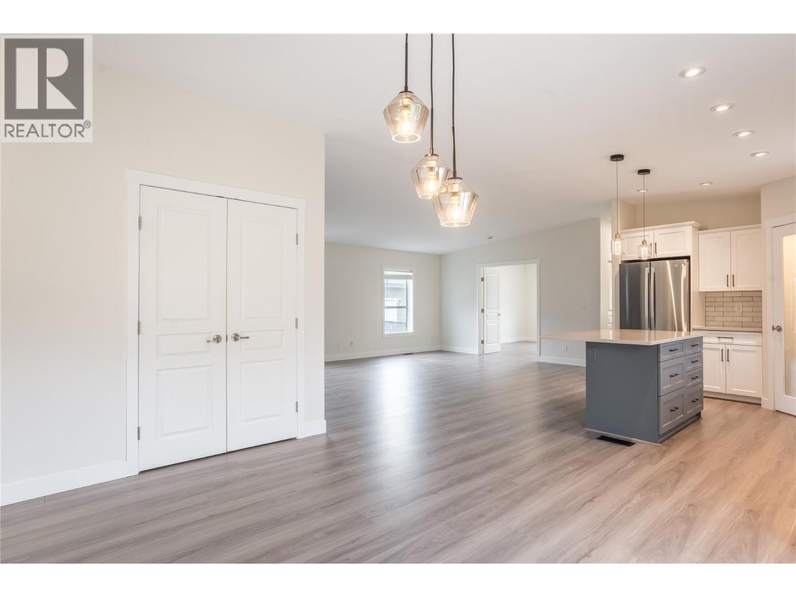 8300 Gallagher Lake Frontage Road Unit# 70, Oliver, British Columbia  V0H 1T0 - Photo 11 - 10379947