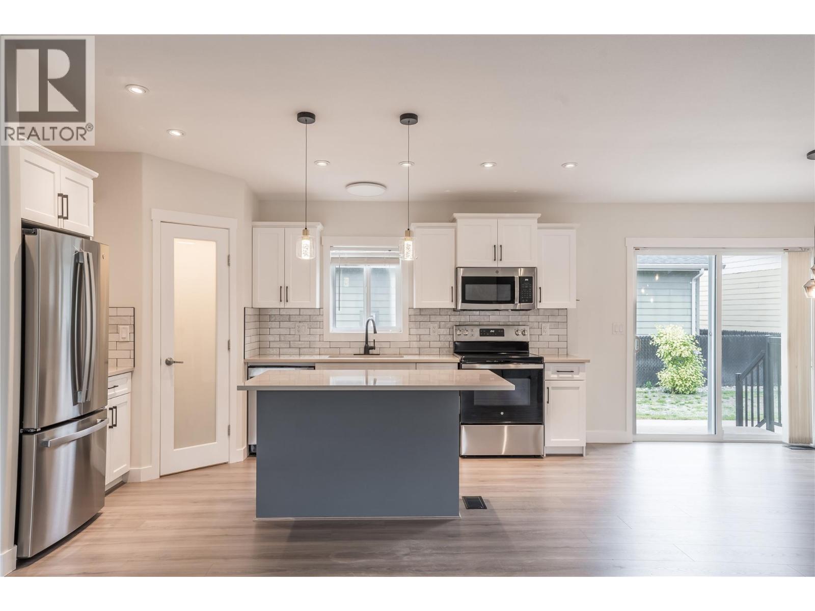 8300 Gallagher Lake Frontage Road Unit# 70, Oliver, British Columbia  V0H 1T0 - Photo 6 - 10379947