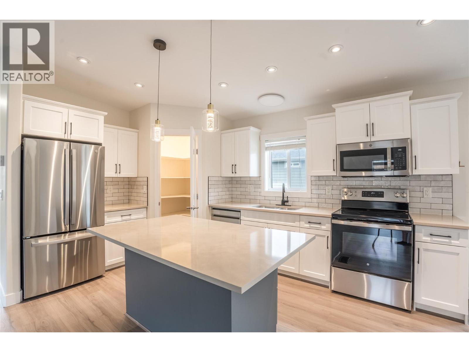 8300 Gallagher Lake Frontage Road Unit# 70, Oliver, British Columbia  V0H 1T0 - Photo 62 - 10379947