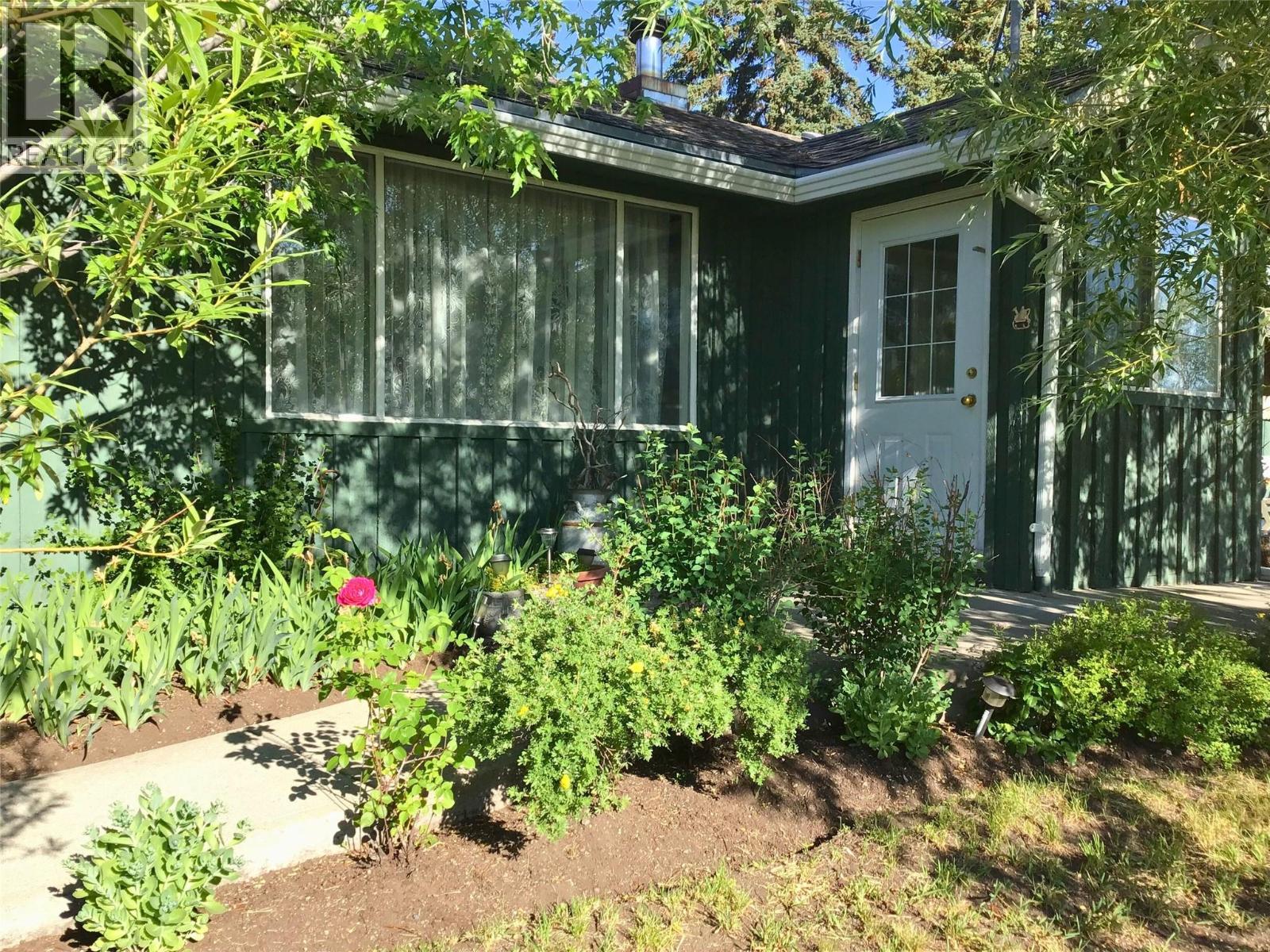 8230 Hwy 5a Highway, Merritt, British Columbia  V1K 1B8 - Photo 2 - 10379012
