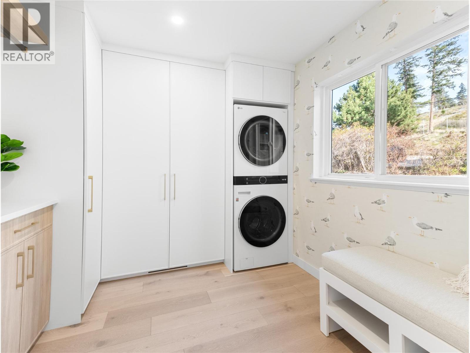 5538 Lakeshore Road, Kelowna, British Columbia  V1W 4J4 - Photo 12 - 10379821