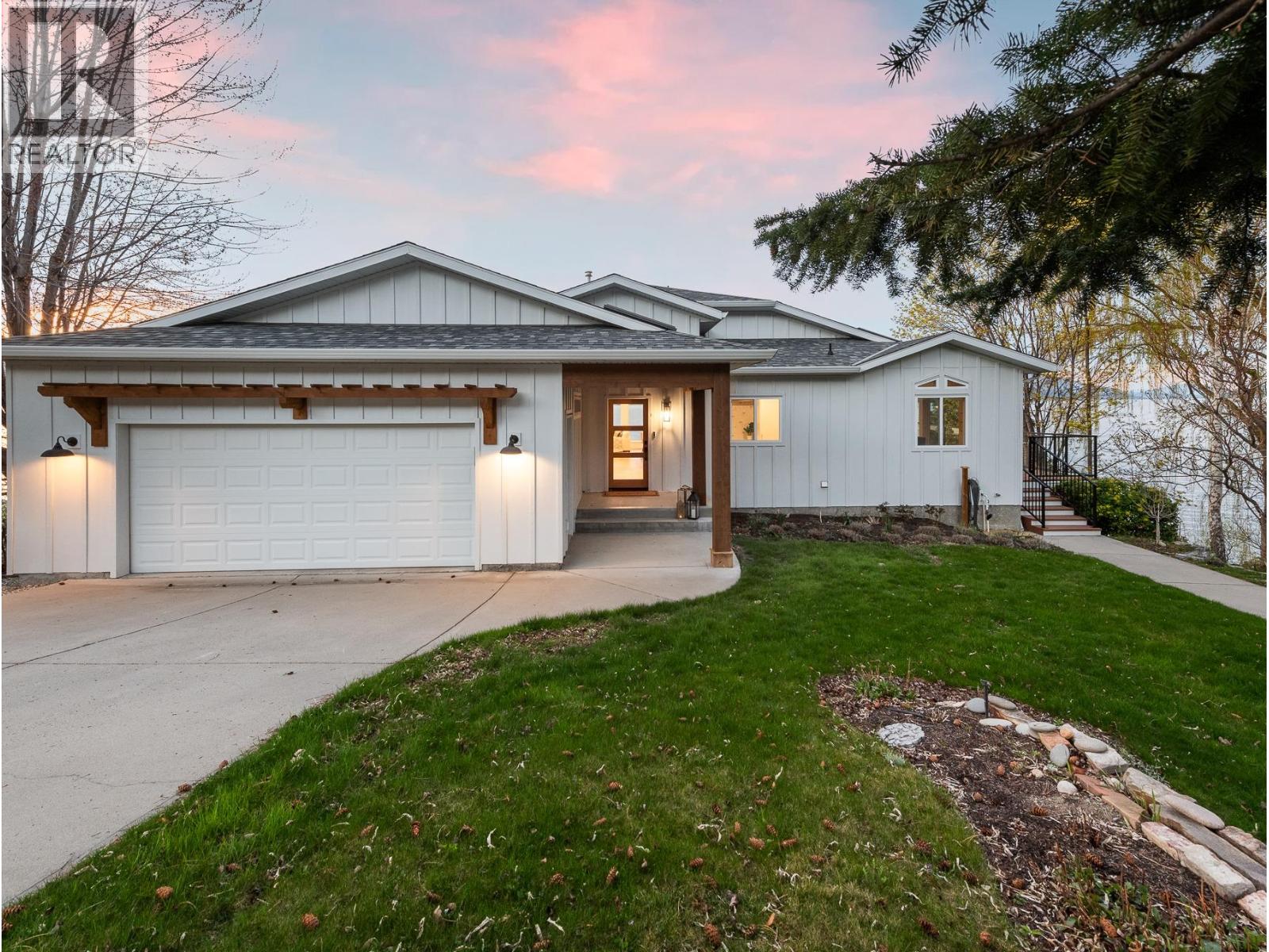 5538 Lakeshore Road, Kelowna, British Columbia  V1W 4J4 - Photo 3 - 10379821
