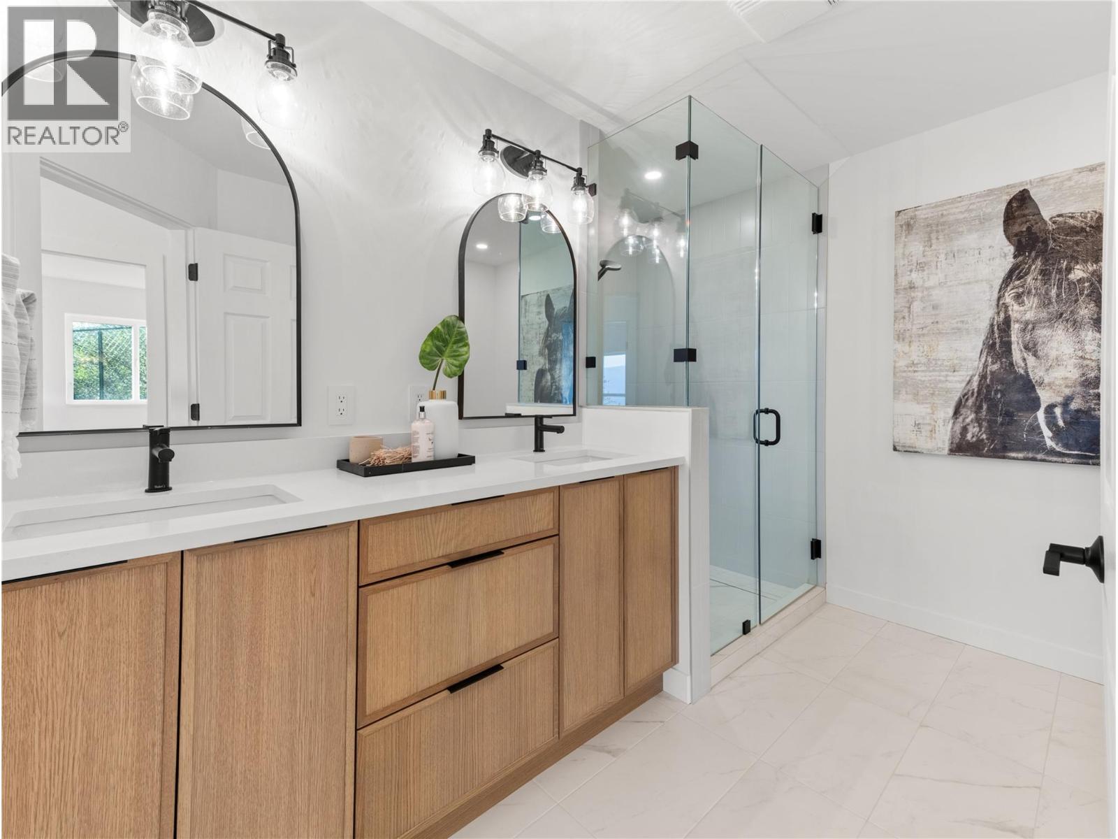 5538 Lakeshore Road, Kelowna, British Columbia  V1W 4J4 - Photo 34 - 10379821