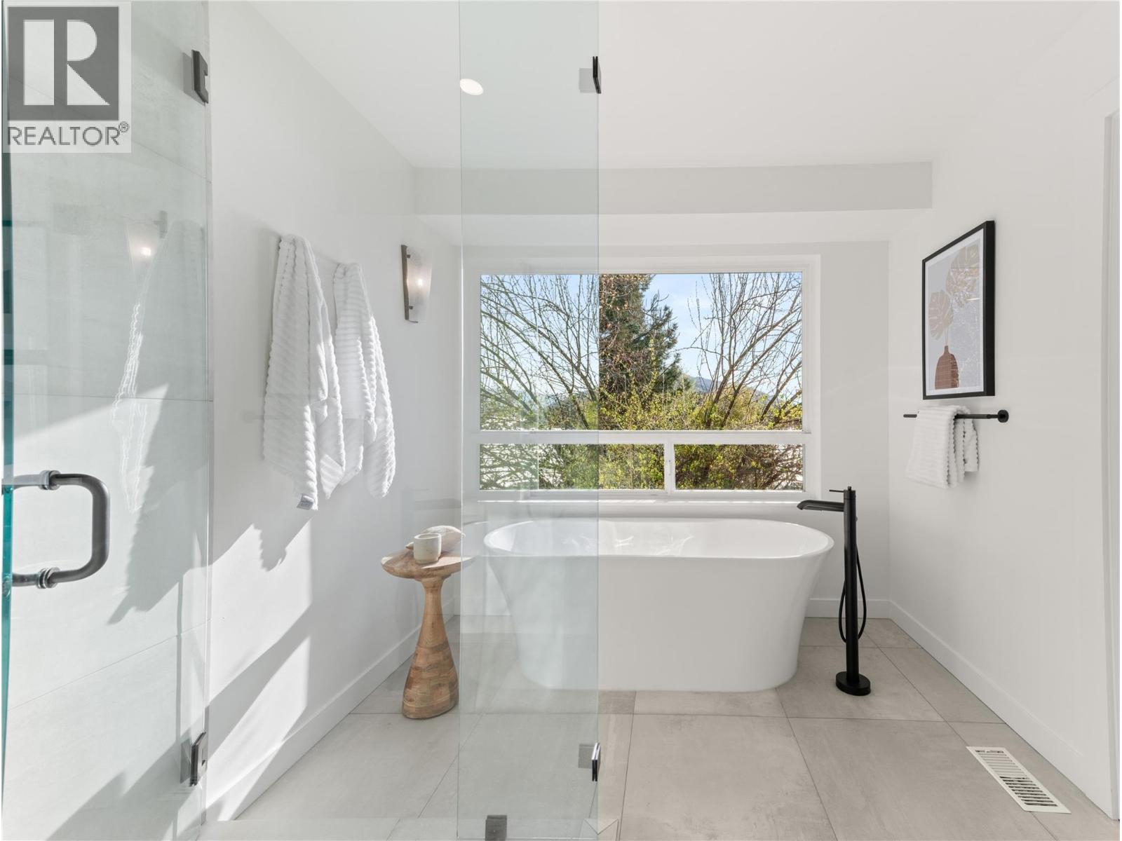 5538 Lakeshore Road, Kelowna, British Columbia  V1W 4J4 - Photo 38 - 10379821