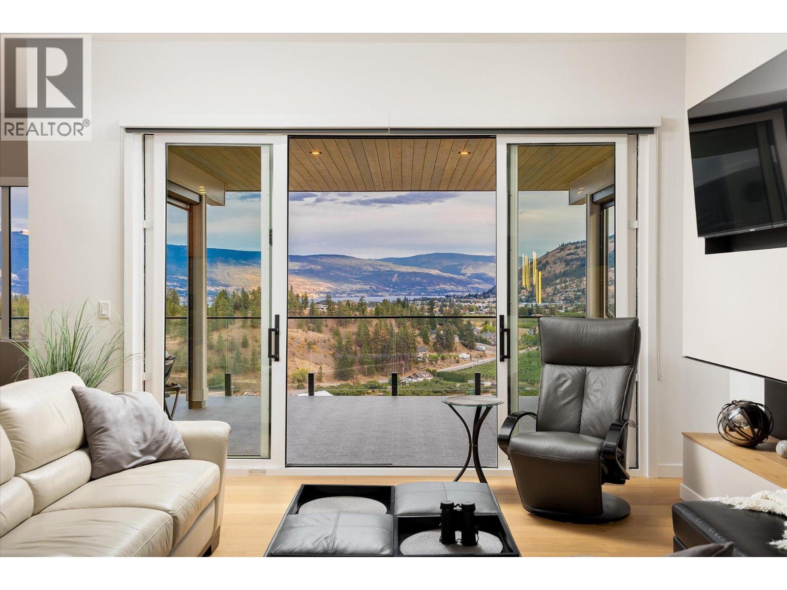 17499 Sanborn Street, Summerland, British Columbia  V0H 1Z0 - Photo 13 - 10379928