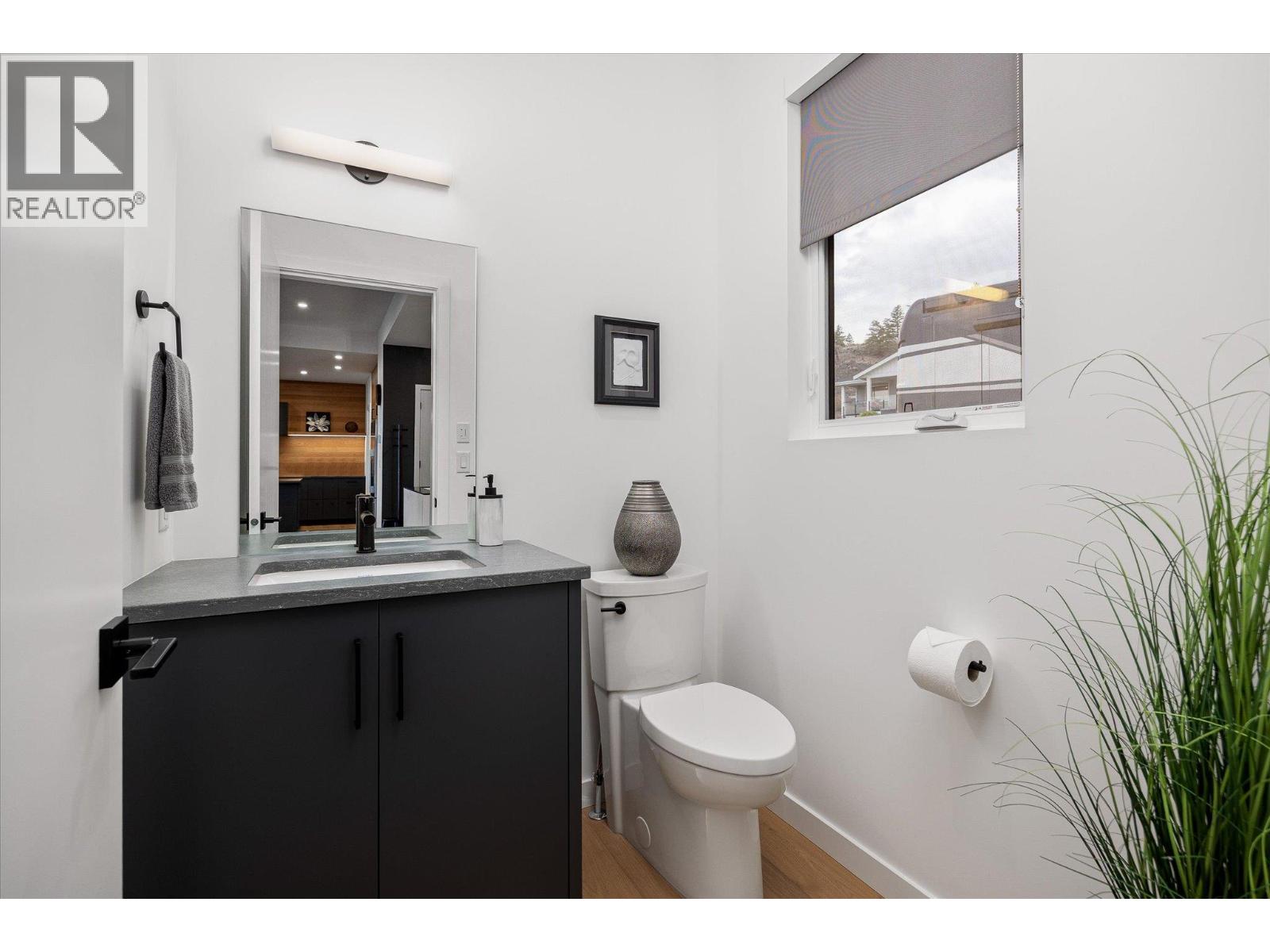 17499 Sanborn Street, Summerland, British Columbia  V0H 1Z0 - Photo 24 - 10379928