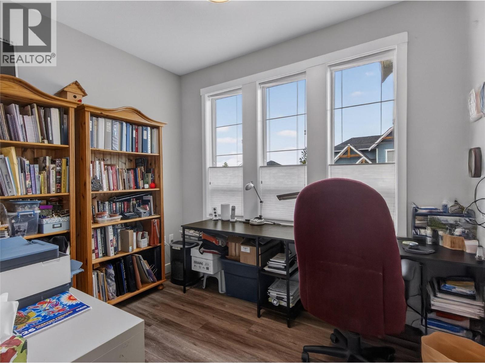 2070 Lawrence Avenue, Penticton, British Columbia  V2A 9G6 - Photo 11 - 10378250