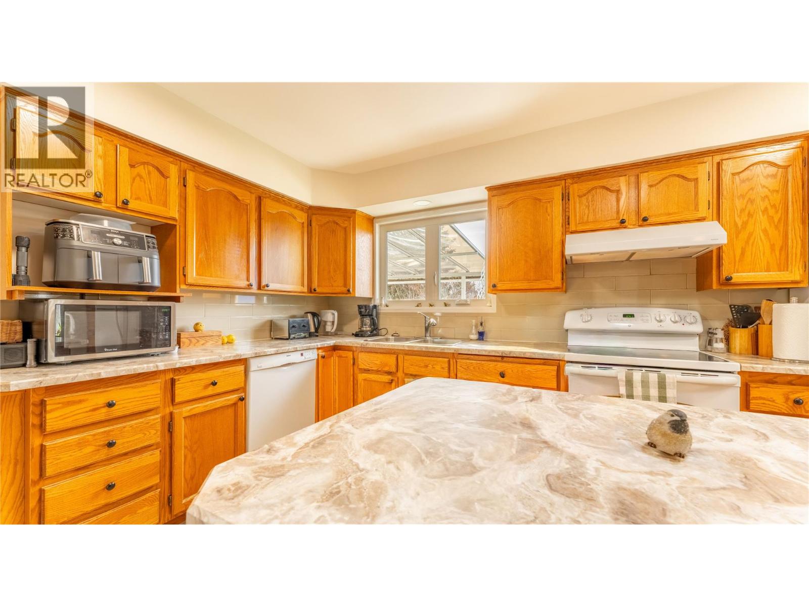 2323 Birch Street, Creston, British Columbia  V0B 1G0 - Photo 28 - 10379551