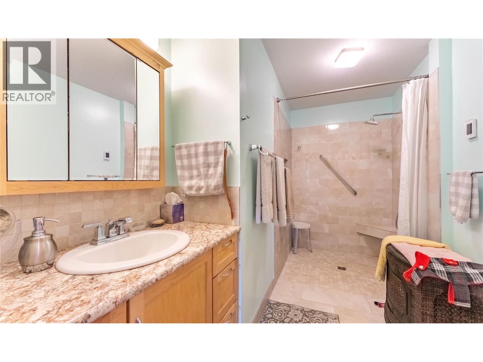2323 Birch Street, Creston, British Columbia  V0B 1G0 - Photo 31 - 10379551