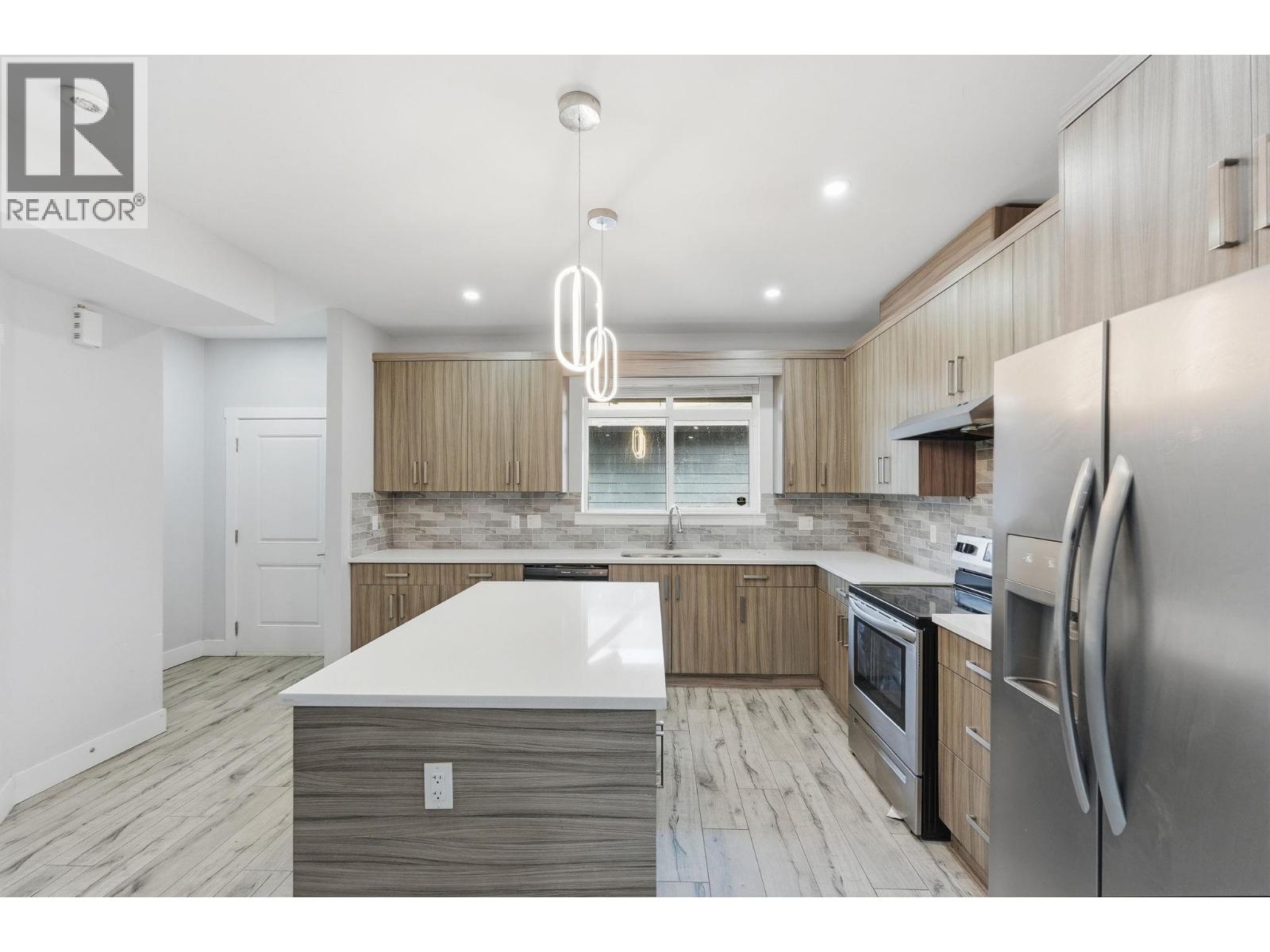 722 Coopland Crescent Unit# 2, Kelowna, British Columbia  V1Y 2V1 - Photo 6 - 10379010
