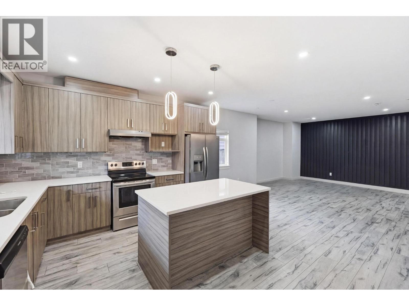 722 Coopland Crescent Unit# 2, Kelowna, British Columbia  V1Y 2V1 - Photo 8 - 10379010