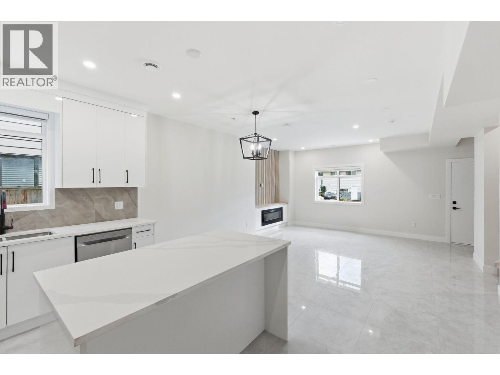722 Coopland Crescent Unit# 4, Kelowna, British Columbia  V1Y 2V1 - Photo 10 - 10378986