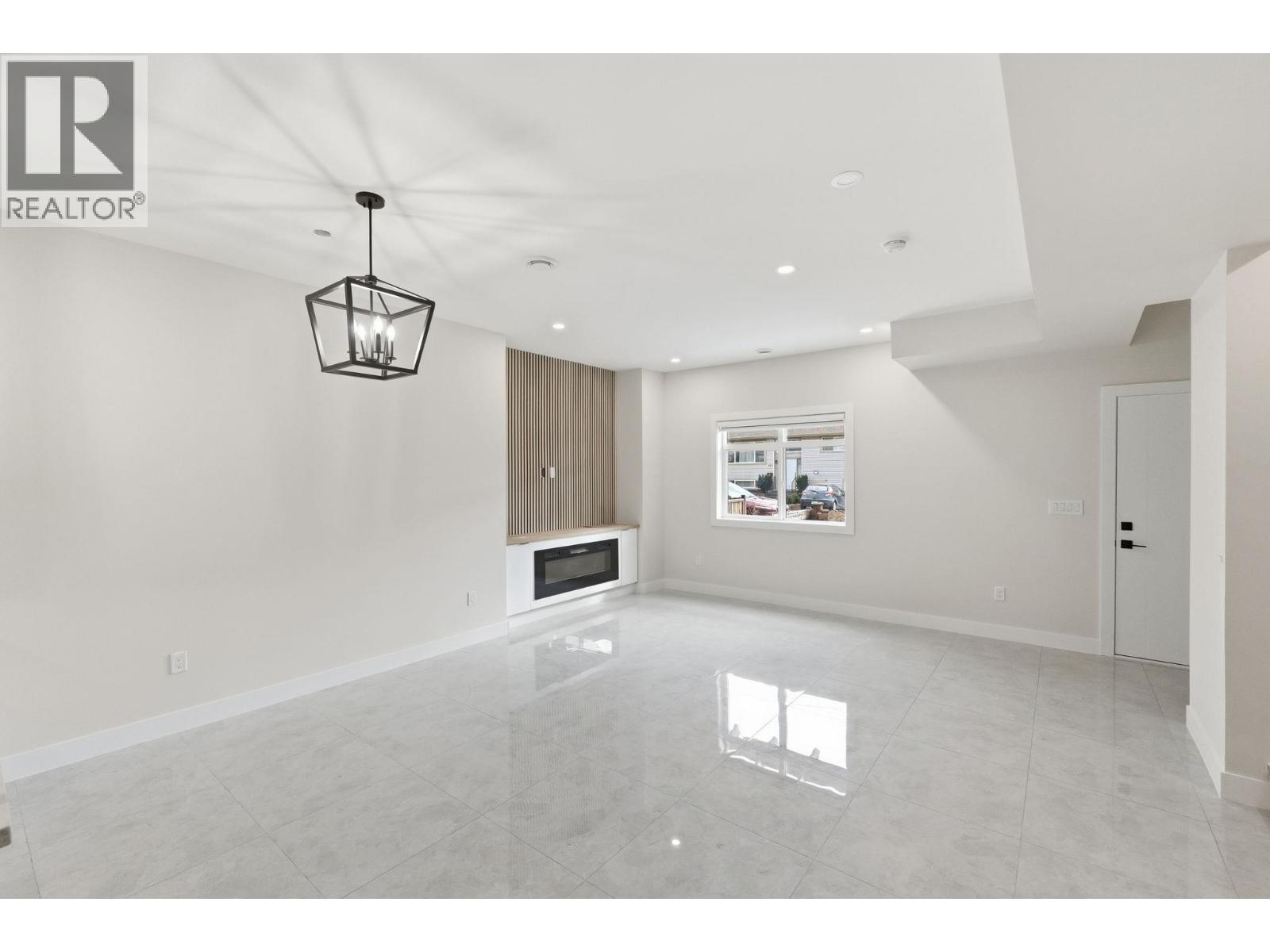 722 Coopland Crescent Unit# 4, Kelowna, British Columbia  V1Y 2V1 - Photo 11 - 10378986
