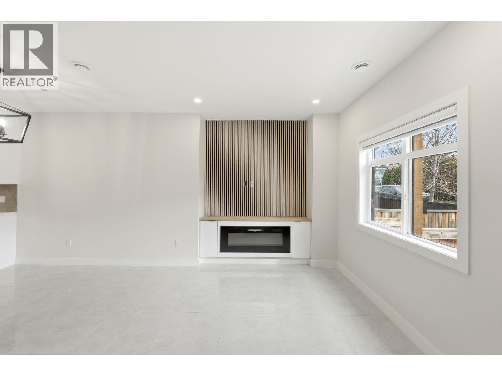 722 Coopland Crescent Unit# 4, Kelowna, British Columbia  V1Y 2V1 - Photo 12 - 10378986