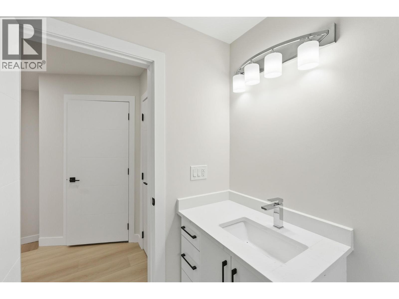 722 Coopland Crescent Unit# 4, Kelowna, British Columbia  V1Y 2V1 - Photo 19 - 10378986