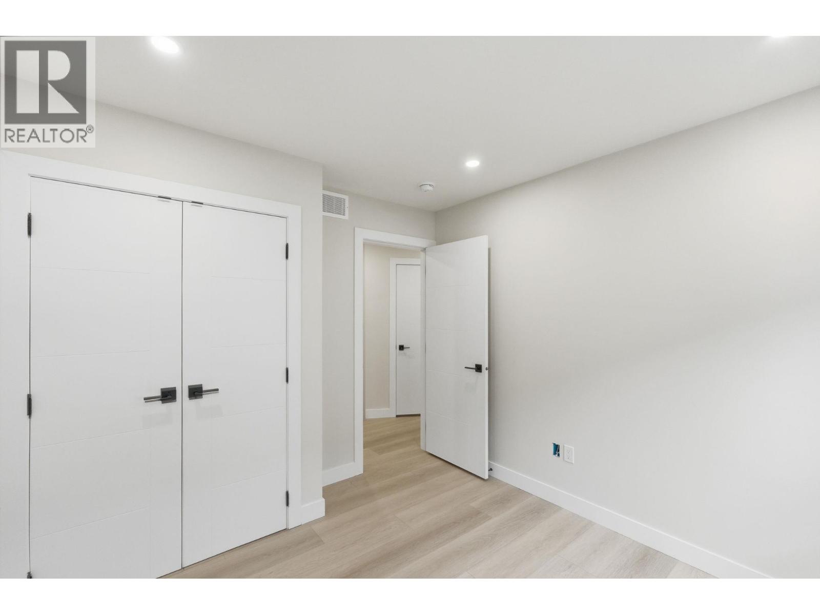 722 Coopland Crescent Unit# 4, Kelowna, British Columbia  V1Y 2V1 - Photo 23 - 10378986
