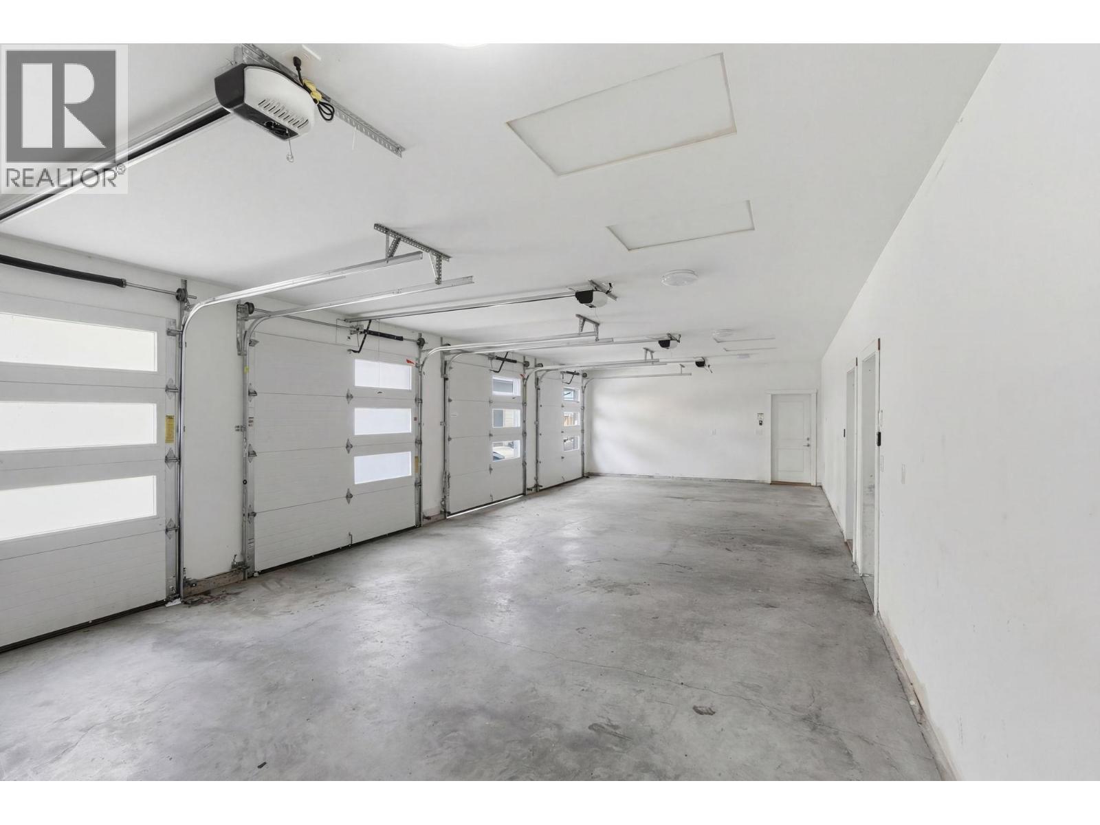 722 Coopland Crescent Unit# 4, Kelowna, British Columbia  V1Y 2V1 - Photo 32 - 10378986
