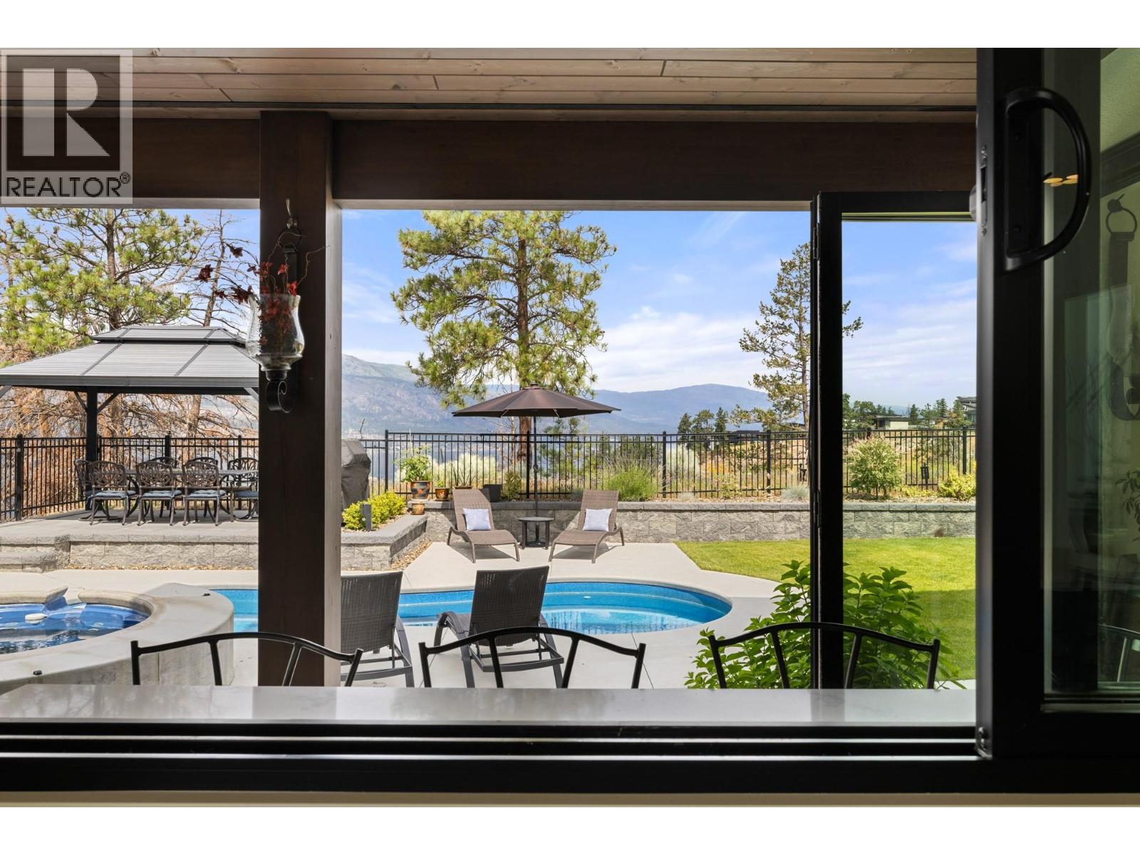 9532 Benchland Drive, Lake Country, British Columbia  V4V 2T4 - Photo 30 - 10379725