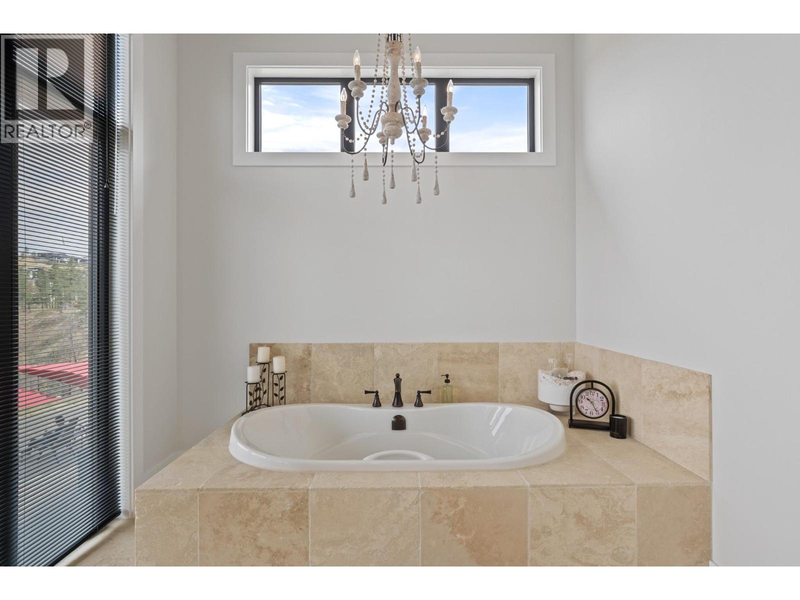 9532 Benchland Drive, Lake Country, British Columbia  V4V 2T4 - Photo 52 - 10379725