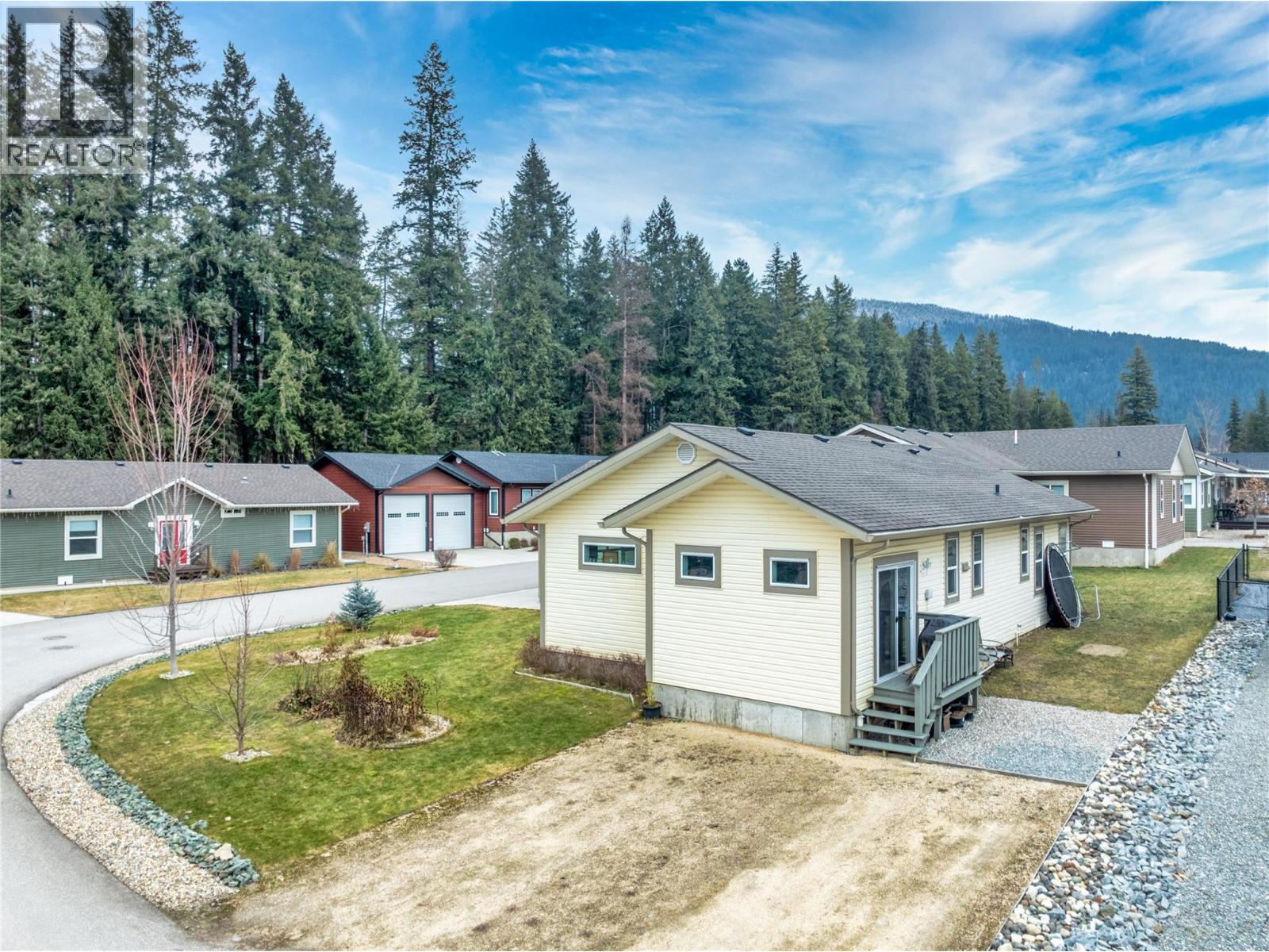 481 97b Highway Ne Unit# 22, Salmon Arm, British Columbia  V1E 1X5 - Photo 5 - 10379994