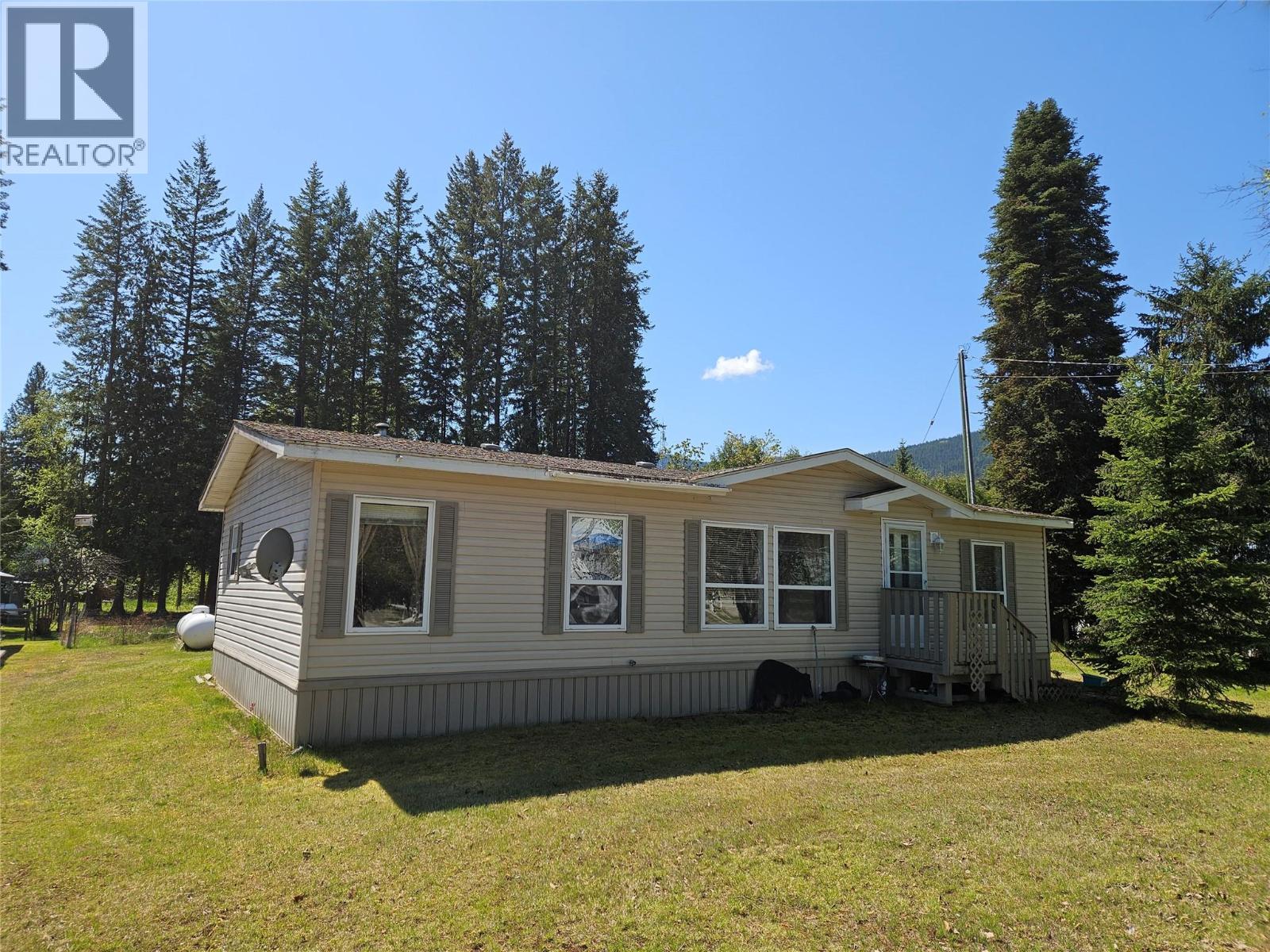 225 Granby Drive, Edgewood, British Columbia  V0G 1J0 - Photo 16 - 10379959