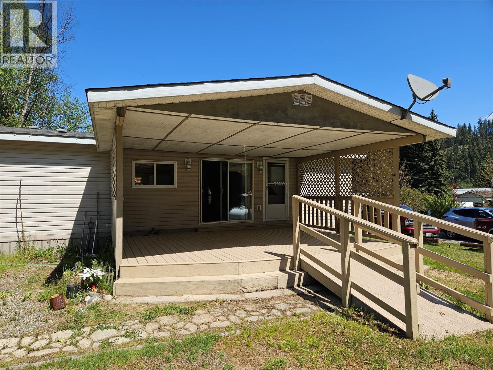 225 Granby Drive, Edgewood, British Columbia  V0G 1J0 - Photo 17 - 10379959