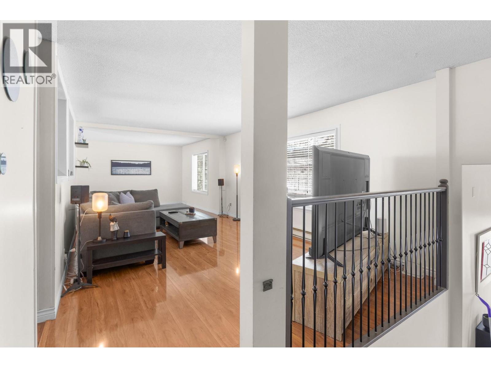 2001 Gallagher Road, Kelowna, British Columbia  V1P 1G8 - Photo 32 - 10379881