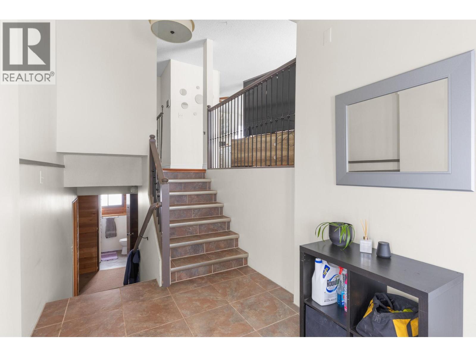 2001 Gallagher Road, Kelowna, British Columbia  V1P 1G8 - Photo 4 - 10379881