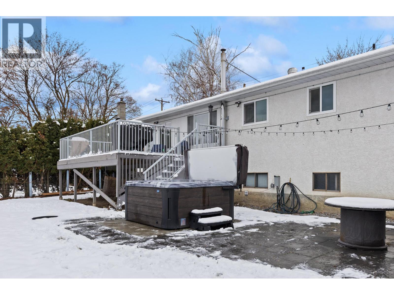 2001 Gallagher Road, Kelowna, British Columbia  V1P 1G8 - Photo 40 - 10379881