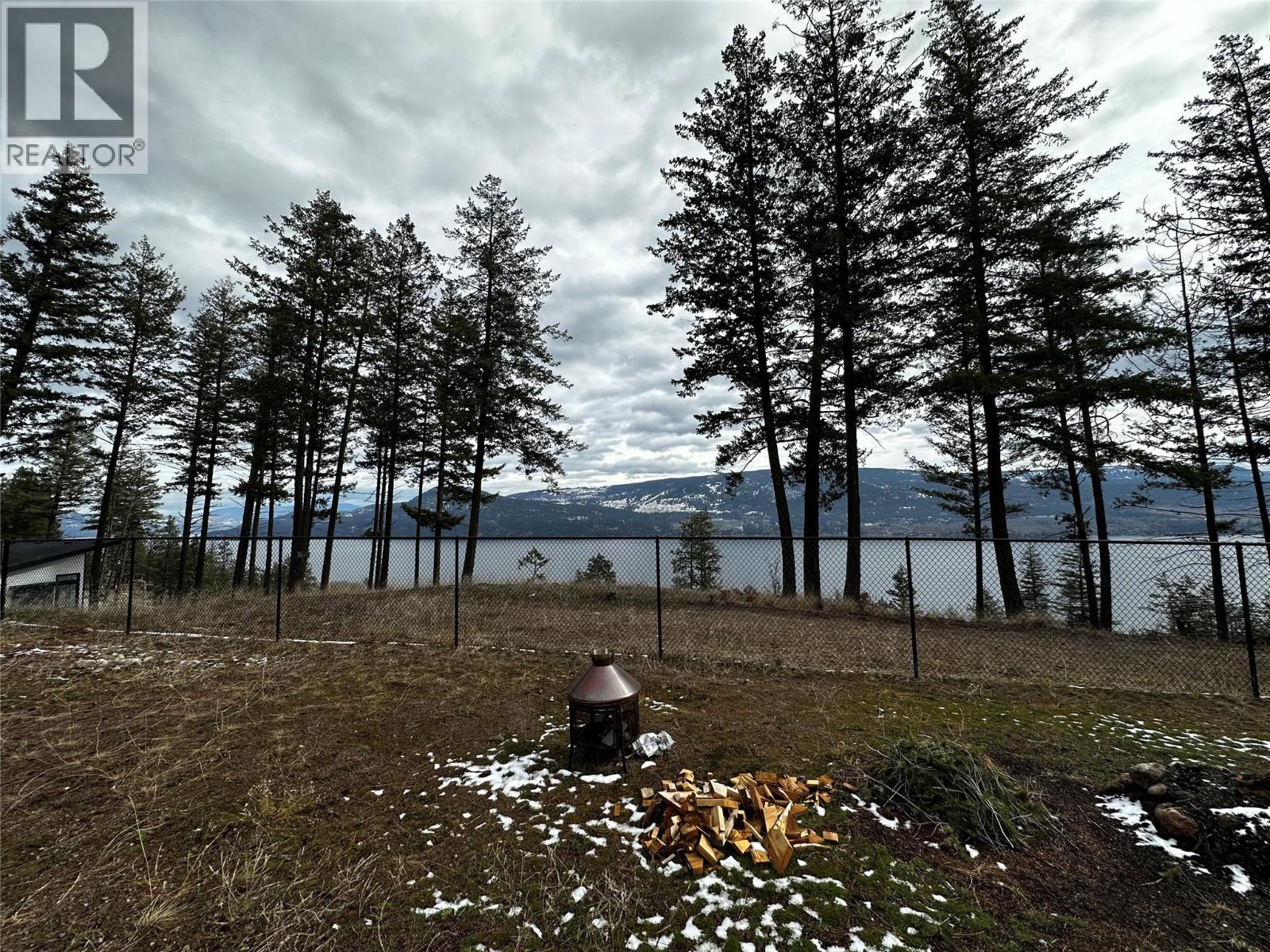 7245 Dunwaters Road, Kelowna, British Columbia  V1Z 3W4 - Photo 5 - 10379980