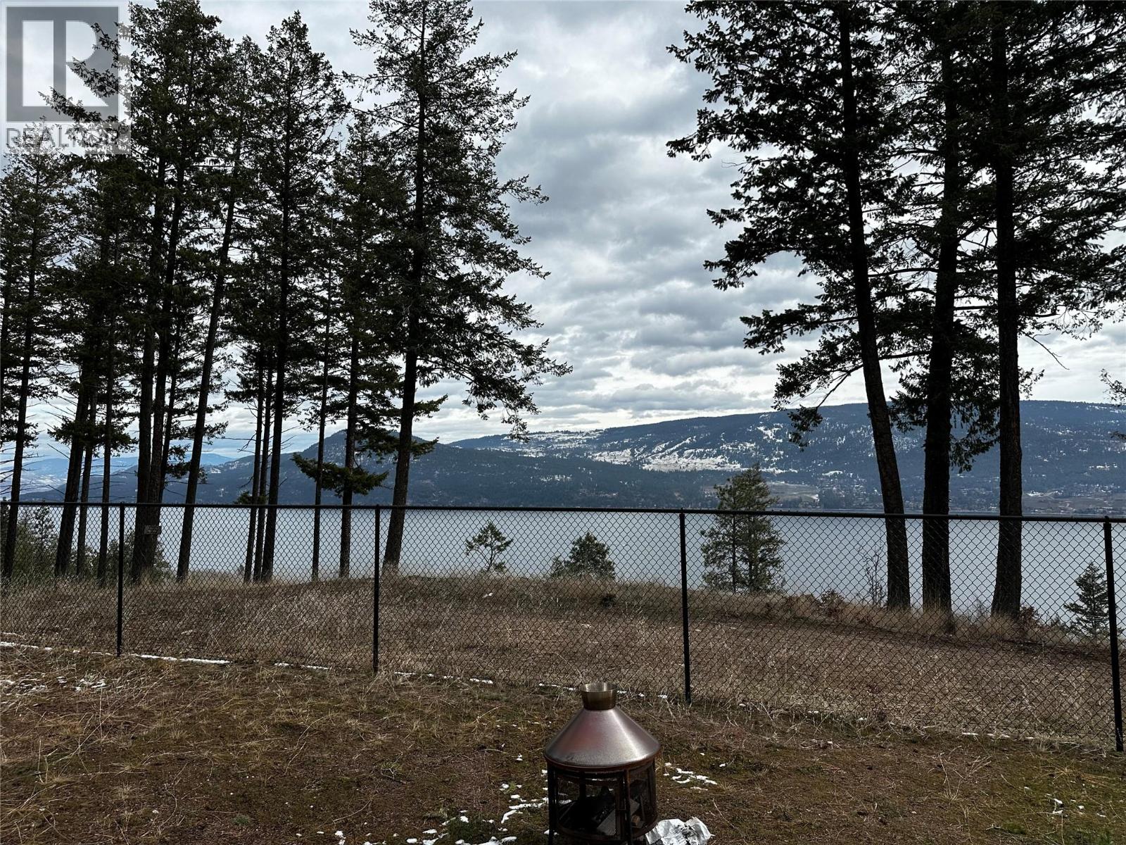7245 Dunwaters Road, Kelowna, British Columbia  V1Z 3W4 - Photo 6 - 10379980
