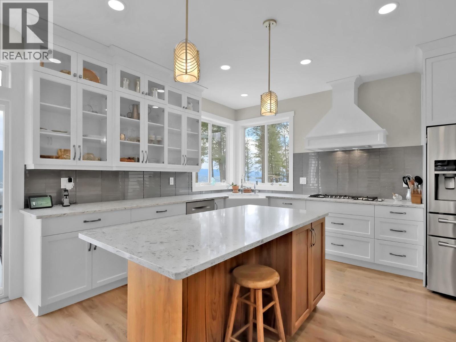 7255 Dunwaters Road, Kelowna, British Columbia  V1Z 3W4 - Photo 13 - 10379923