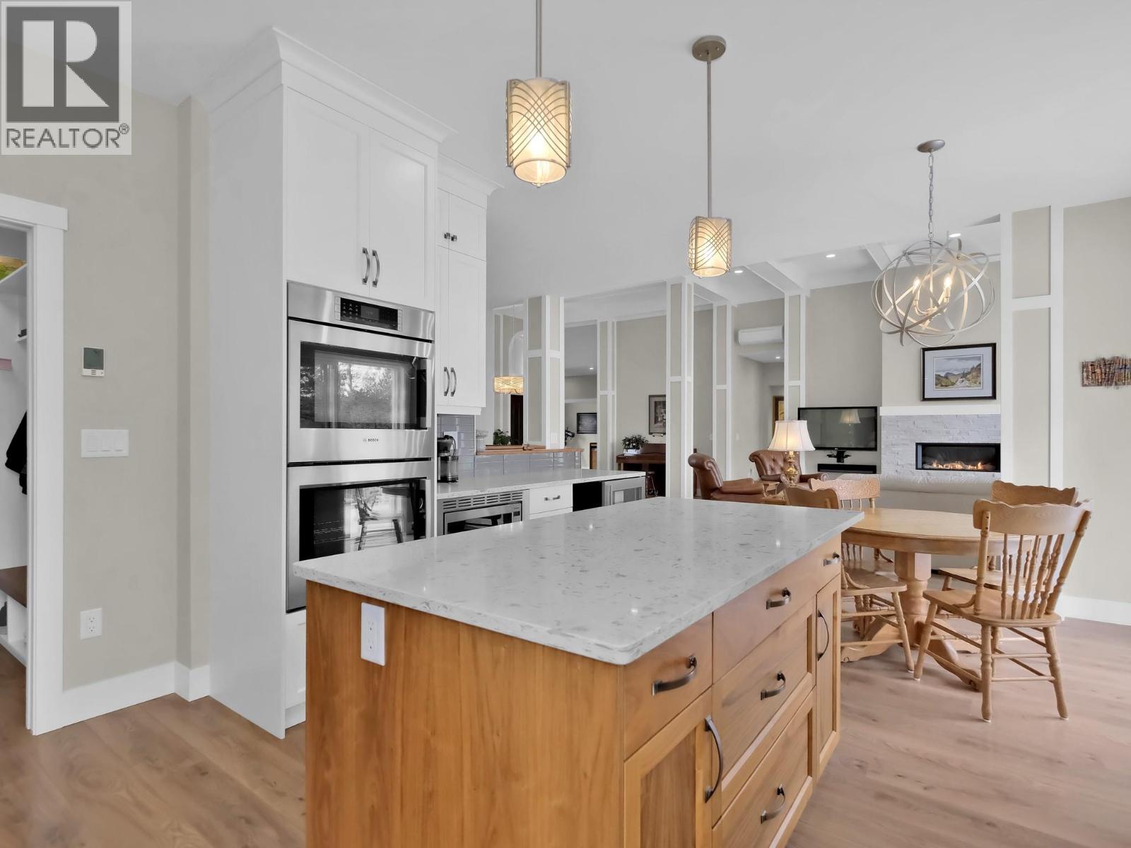 7255 Dunwaters Road, Kelowna, British Columbia  V1Z 3W4 - Photo 16 - 10379923