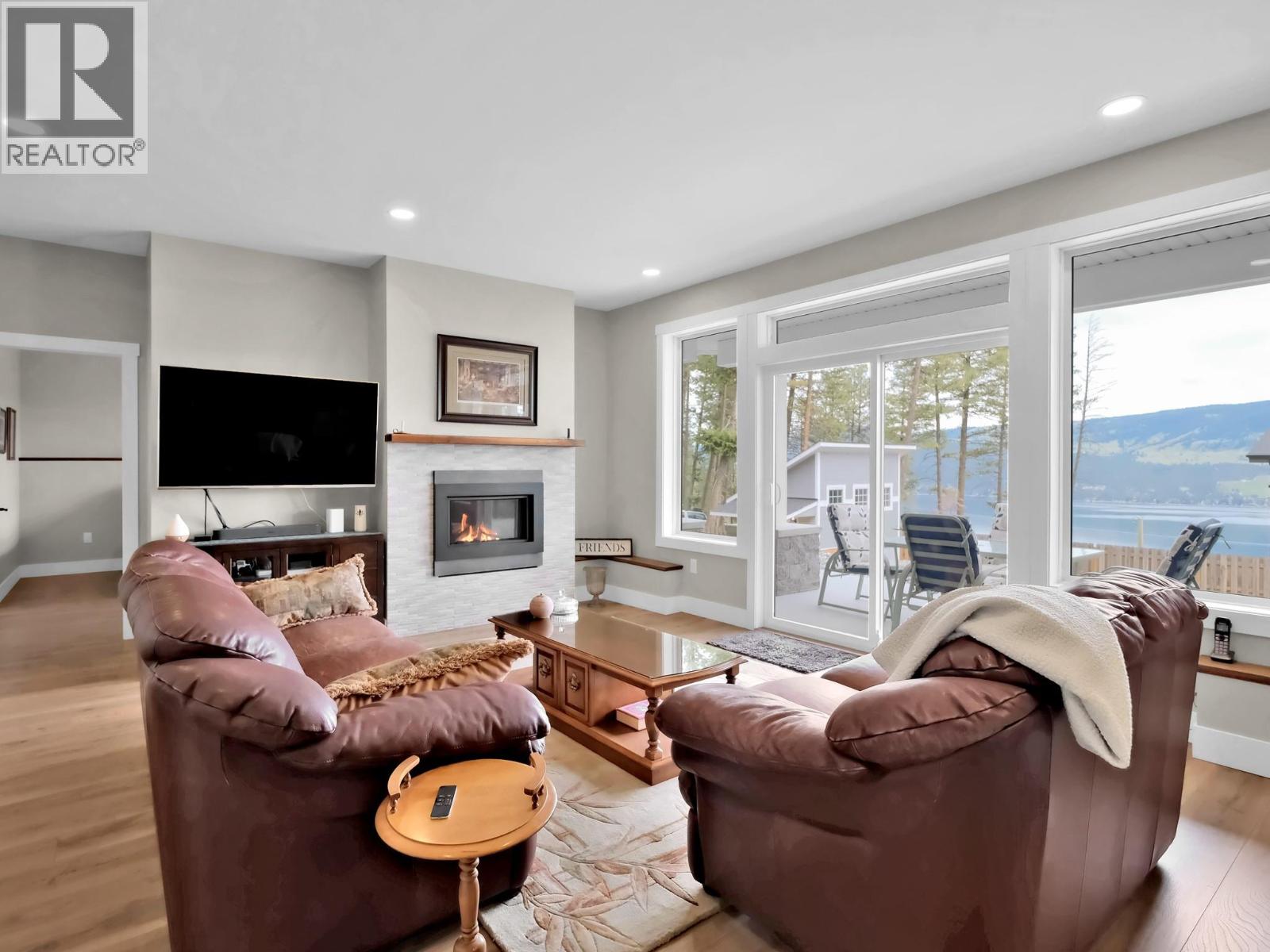 7255 Dunwaters Road, Kelowna, British Columbia  V1Z 3W4 - Photo 34 - 10379923