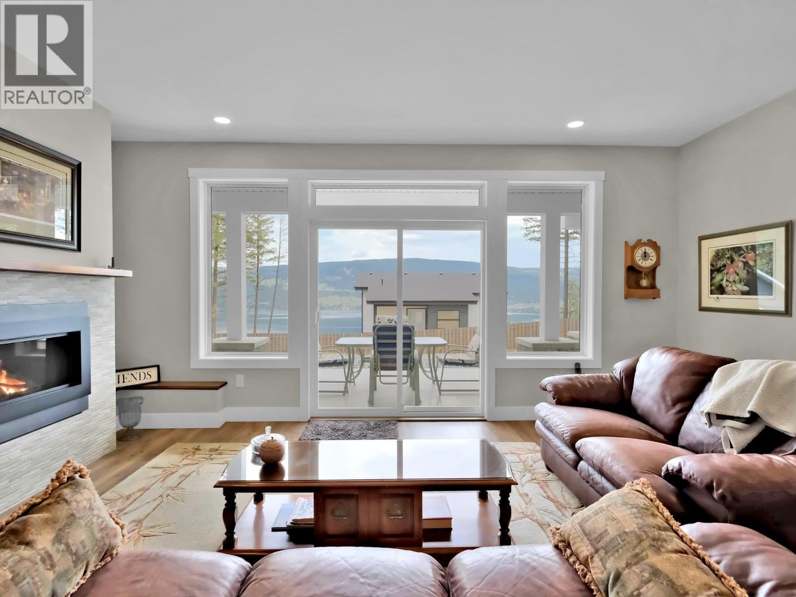 7255 Dunwaters Road, Kelowna, British Columbia  V1Z 3W4 - Photo 35 - 10379923