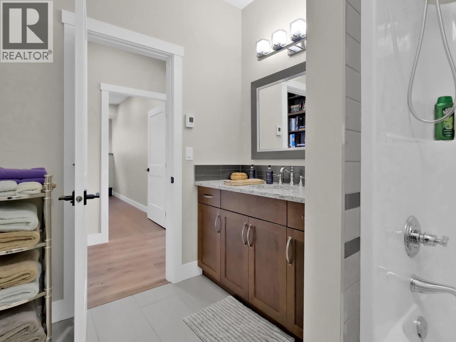 7255 Dunwaters Road, Kelowna, British Columbia  V1Z 3W4 - Photo 41 - 10379923