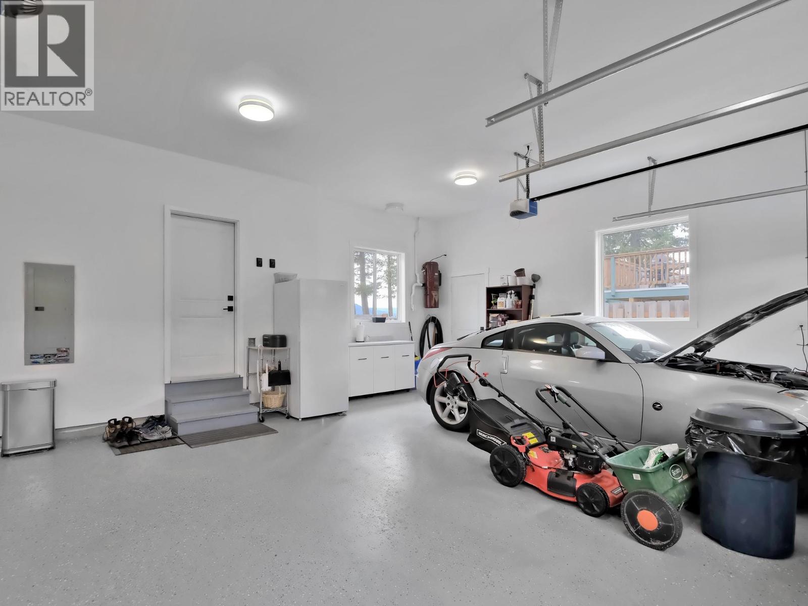 7255 Dunwaters Road, Kelowna, British Columbia  V1Z 3W4 - Photo 53 - 10379923