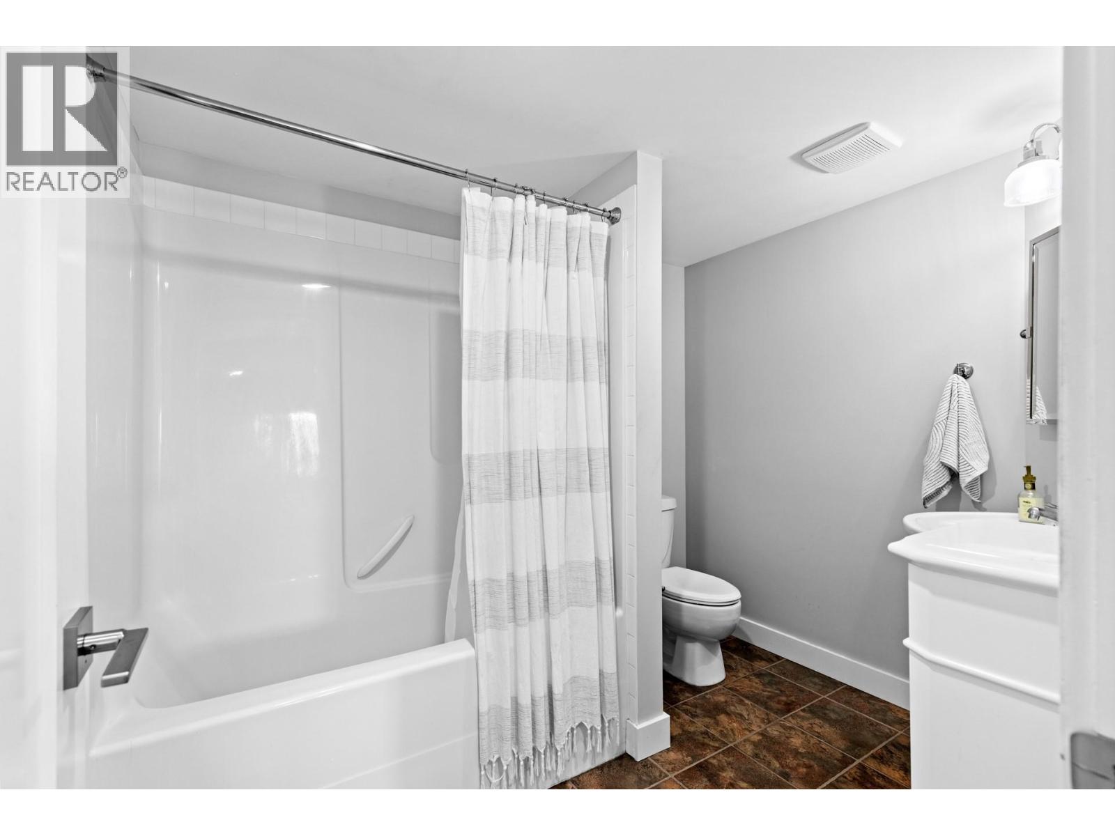 16699 Carrs Landing Road, Lake Country, British Columbia  V4V 1B2 - Photo 37 - 10377932