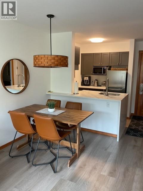 2060 Summit Drive Unit# 411, Panorama, British Columbia  V0A 1T0 - Photo 6 - 10379916